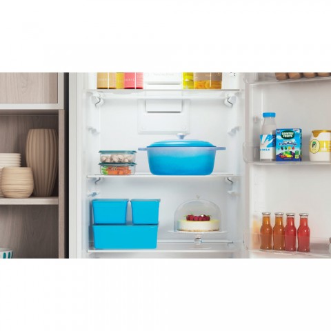 Холодильник Indesit ITD 5200 W