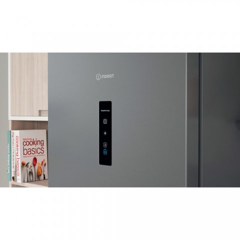 Холодильник Indesit ITR 5200 S