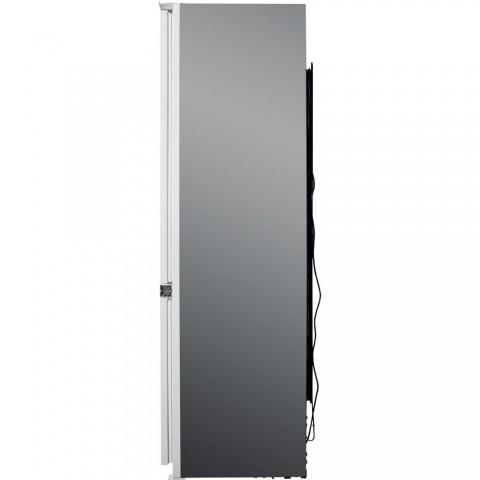 Встраиваемый холодильник Ariston BCB 70301 AA (RU)
