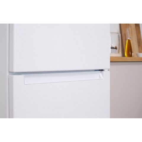 Холодильник Indesit 102809